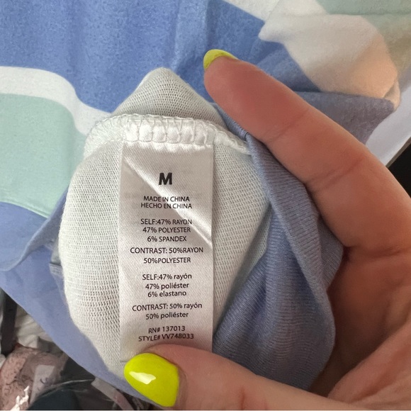 Wildfox Pool Stripes Roadtrip Long Sleeve Sweatshirt, size Medium - Picture 5 of 7